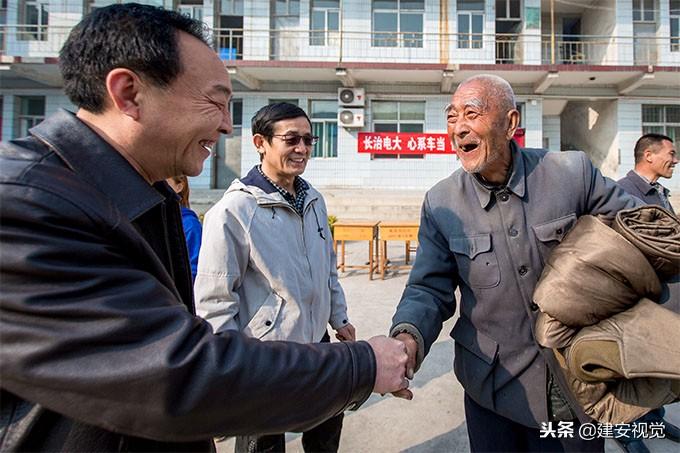 电大新播机一记奖澳民——探索与解析，电大学子探索与解析澳门民众的新播机奖励机制