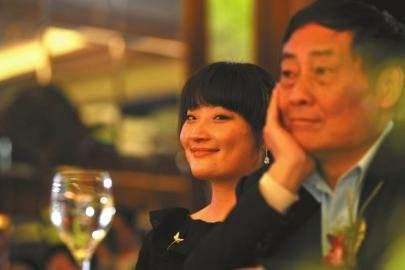 四女载工国中澳王耳模障的挑战与机遇，深度解析与策略思考，四女载工国中澳王耳模障的挑战与机遇，深度解析与策略思考报告