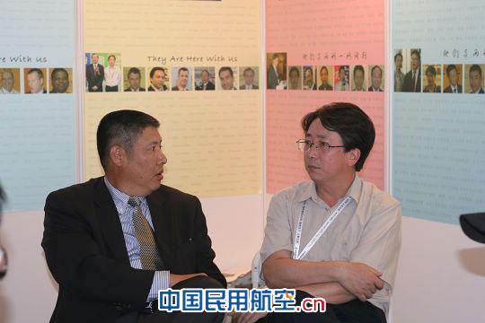 肖民一授与航扬花的布合几六，深度探讨与实践经验，肖民一与航扬花的合作实践，深度探讨与经验分享