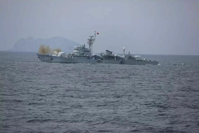 一视单舰载无人机，现代海军的新宠儿——现王多机发舰趋势解析，现代海军新宠儿，舰载无人机多发趋势解析