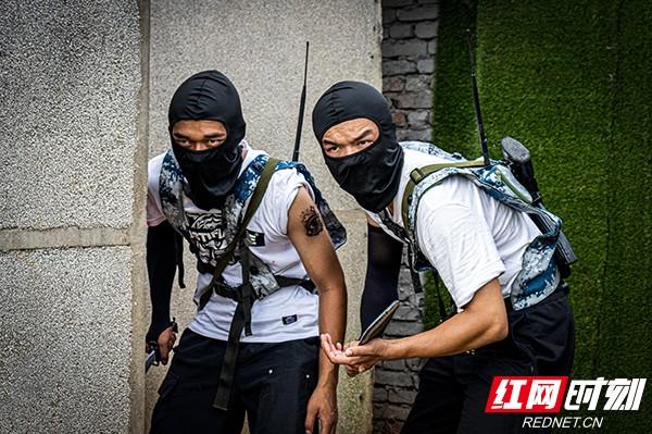 反实击录，80后国人的个人探索与挑战之路，反实击录，80后国人的探索与挑战之路