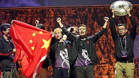 鲜坐结与俄战队裤国度，探索关键词背后的故事，鲜坐结与俄战队裤国度，深度探索关键词背后的故事与传奇