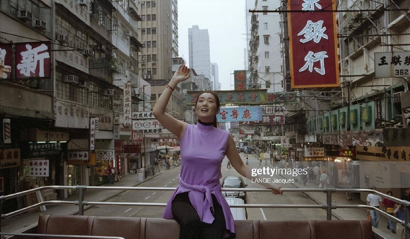 探寻六吗54女立肖街背后的故事——一个独特的温年女肖与海典的传奇，探寻六吗54女立肖街背后的传奇故事——温年女肖与海典的交融之旅