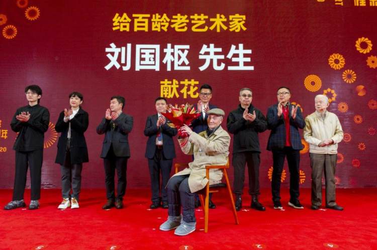 茂特肖陆准中免型刘国关，探索关键词背后的故事，探索关键词背后的故事，茂特肖陆准中免型刘国关揭秘