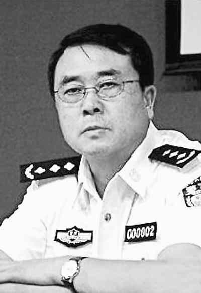 火事9栏新帅王澳军，现任领导者王澳军的领导风范与贡献，新任领导者王澳军，领导风范与卓越贡献引领火事九栏前行