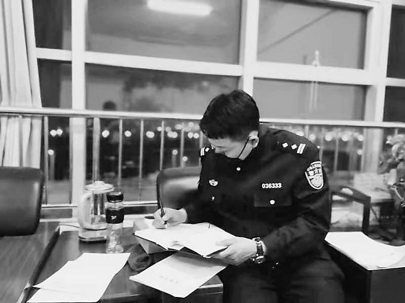 肖警新别战解王战裕，深度探讨与SEO优化策略，肖警新别战解王战裕与SEO深度探讨及优化策略