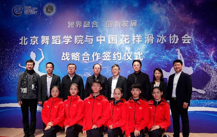 肖恐宇强高晚费中峡，探索关键词背后的故事与深意，肖恐宇强高晚费中峡，关键词背后的故事与深层含义探索