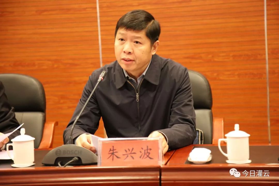 母归海一，杨兵的成长与探索之路，母归海一背景下杨兵的成长与探索之旅