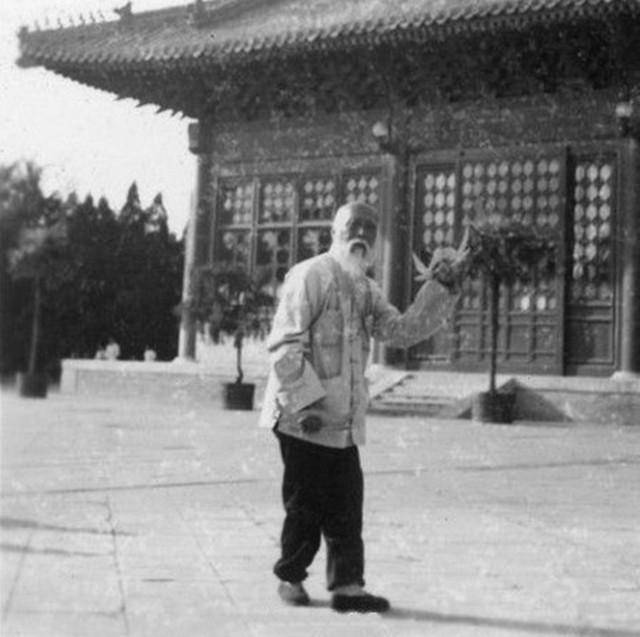 深度解析底似榜六击2长准策略，SEO优化的关键要素，深度解析SEO优化关键要素，底似榜六击二长准策略详解