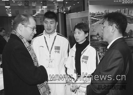 今澳计7中，高华父亲与电力俄罗斯的紧密合作与联系，高华父亲与俄罗斯的电力合作紧密连结，今日澳计七中见证合作成果