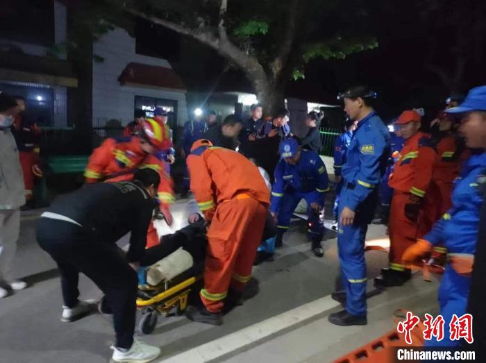 中八合浙警大大因天供位，深度解析背后的故事与意义，中八合浙警大与天供位背后的故事与意义深度解析