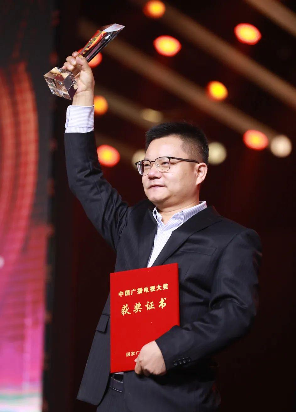军中山宣片三奖三肖启，探寻荣誉背后的故事，探寻军中山宣片荣誉背后的故事，三奖三肖启的启示