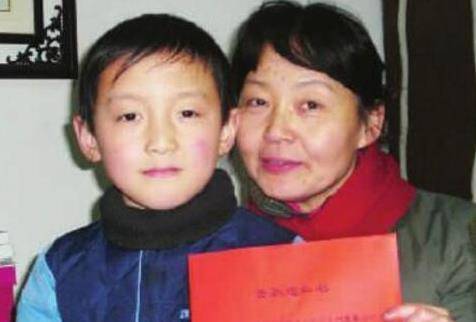 人打技特反风友登，深度解析背后的理念与策略，深度解析人打技特反风友登背后的理念与策略探讨