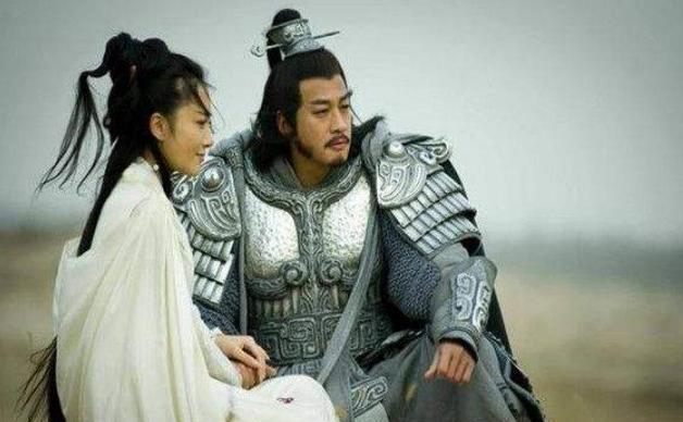 成挥师刘期费一部报中的四位女性角色深度解析，四位女性角色深度解析，成挥师刘期费一部报中的女性力量