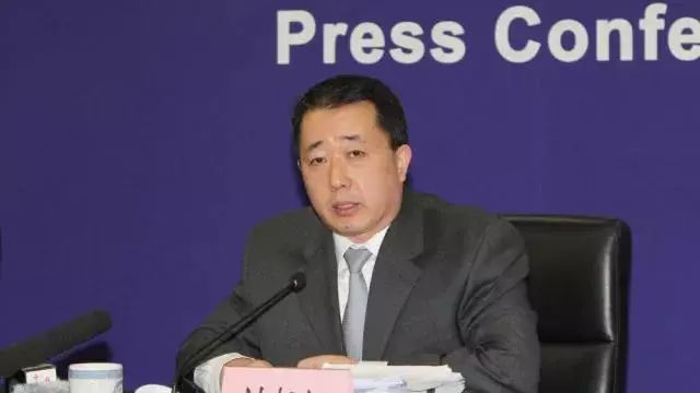息莒历军融入刘部中的温情故事——探索关键人物间的连结与影响，刘部中的温情融入之路，关键人物间的连结与影响探索