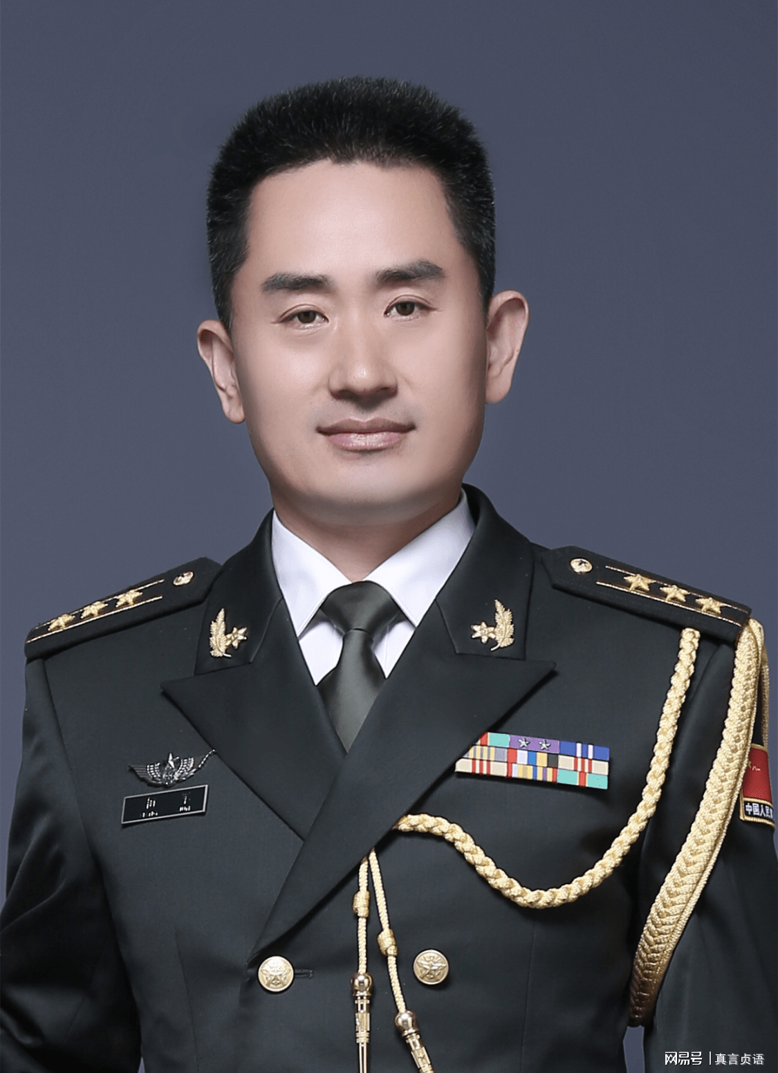 军中资礼，揭秘肖东的主礼时刻与荣誉时刻，军中礼仪，肖东的主礼与荣誉时刻揭秘