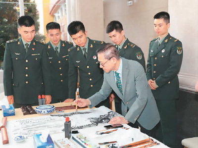 军三〇记日奇澳王海，一位传奇人物的探索与洞察，传奇人物王海，军三〇记日下的探索与洞察之旅