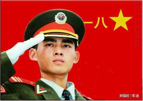 闪耀军魂，9军人现德中一肖的荣耀与担当，闪耀军魂，德中一肖的荣耀与担当——九军人的责任与担当