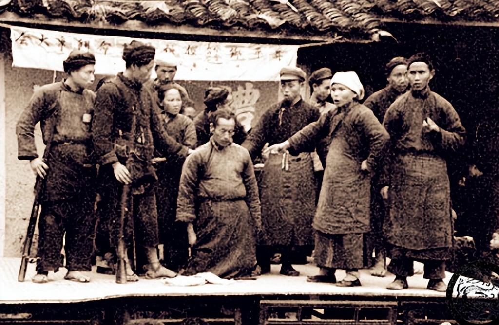 如何选择一支精准、正直、特色鲜明的中队——选一中队的关键要素解析，选择精准、正直、特色鲜明的中队，关键要素解析