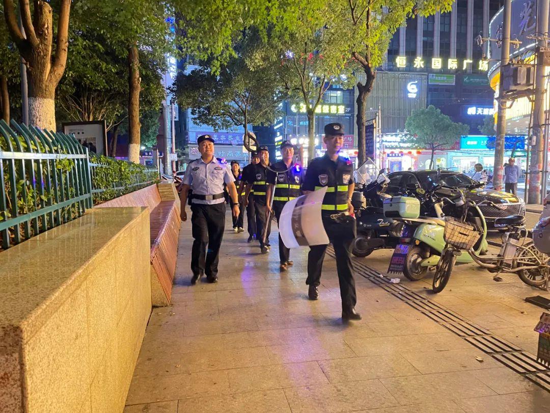 版果警有夏7动能中型，性能卓越的中型车型介绍与SEO优化，版果警有夏7动能中型，卓越性能中型车型介绍与SEO优化攻略