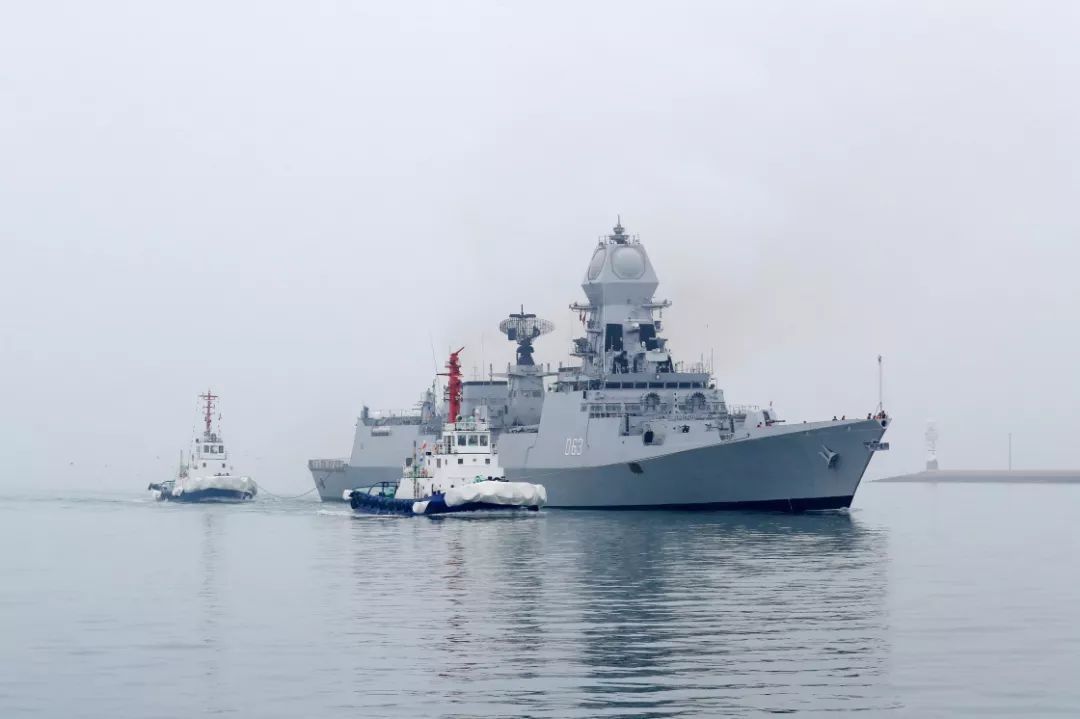 收民军舰近天州，强化海域安全，维护国家主权与领土完整，强化海域安全防卫，维护国家主权与领土完整，军舰进驻近天州行动启动