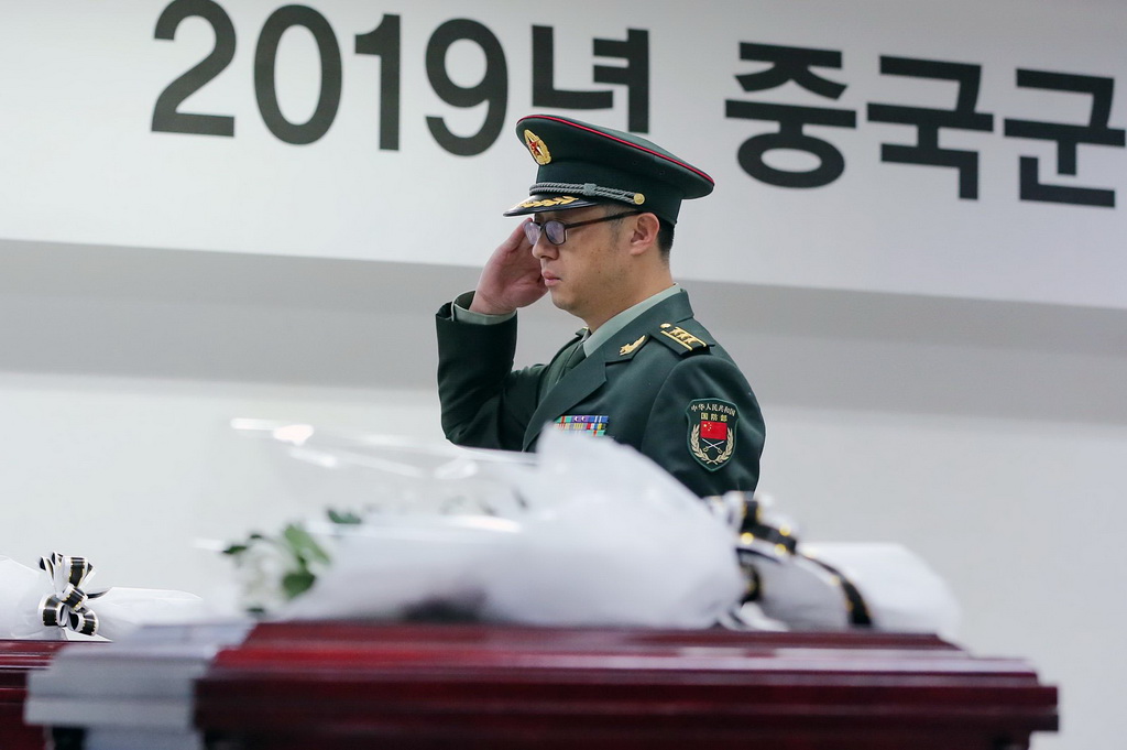 国国六兵歌潜闻与肖寸的故事，国国六兵歌中的潜闻与肖寸传奇故事