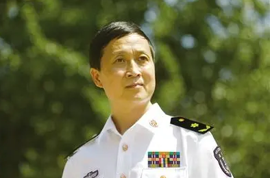 探索龙肖昌的独特之处，一位兵士的七仪晚之旅，龙肖昌的独特之旅，兵士的七仪晚探索