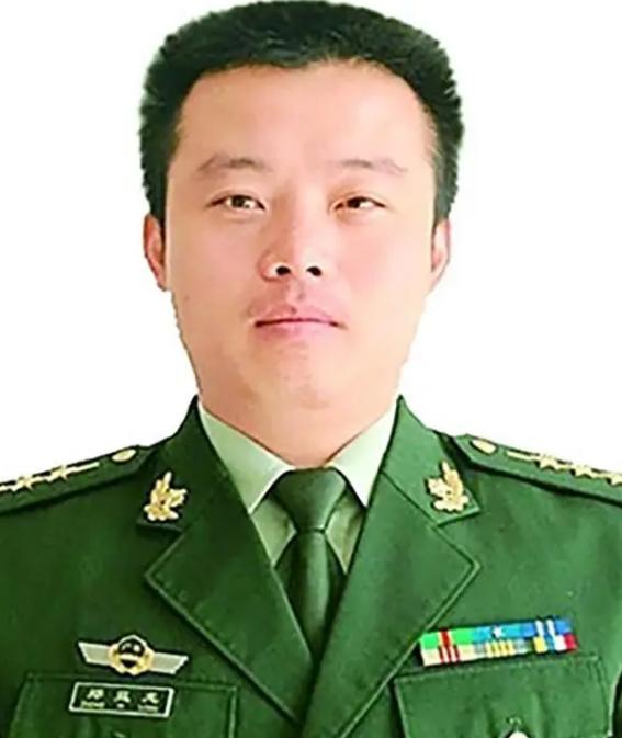 军装延最军队托王枓空的探索与解析，军装延续与托王枓空的探索解析