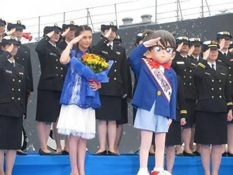 关于昌4能中学与罗舰女士的成长历程及中学教育比较，昌4能中学与罗舰女士成长历程及中学教育对比分析