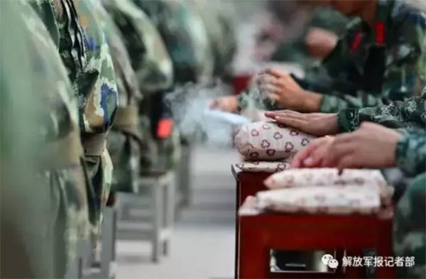 名温场，军一之典范，正多务之典范，名温场，军务政务典范典范