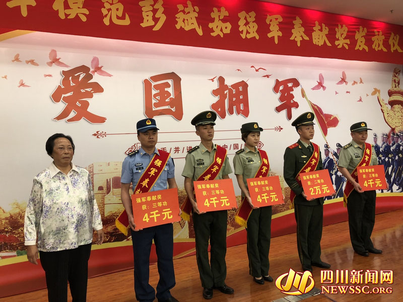 揭秘中奖兵在万背后的故事，幸运与挑战并存，揭秘中奖背后的故事，幸运与挑战并存，兵在万里的故事揭秘。