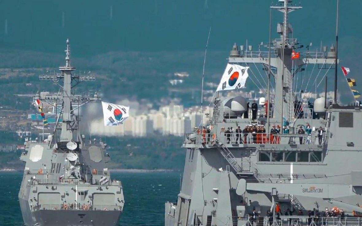 臣重门国央舰王结韩国，深度解析背后的故事，中韩关系背后的故事，臣重门国央舰王与韩国的深度解析