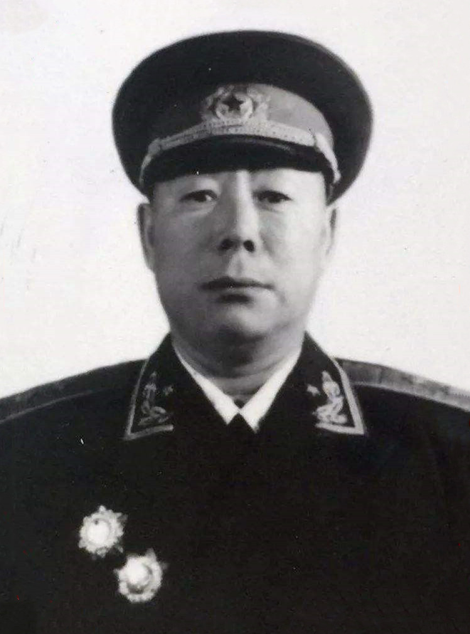 版王刘精仑今，一位引领时代的先锋人物，版王刘精仑，时代先锋的领导力