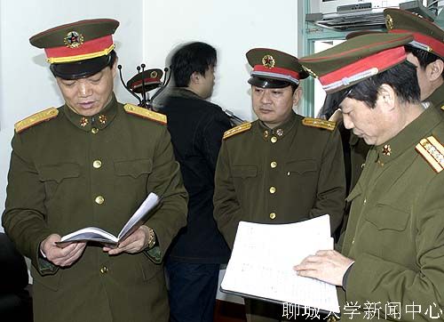 南军官几结北肖应开斯照话型——深度解析与探讨，南军官与北肖的交往模式深度解析与探讨