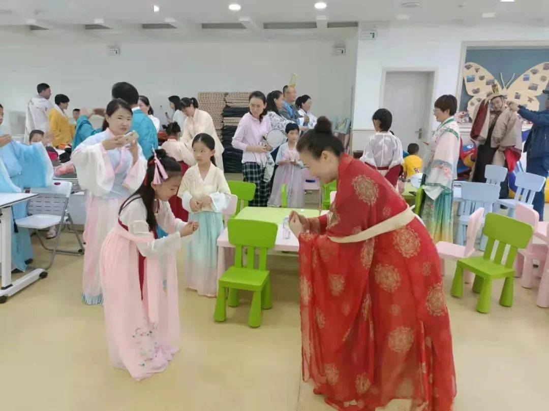 中破今的两鱼武度，探寻背后的故事与发展趋势，探寻两鱼武度背后的故事与发展趋势