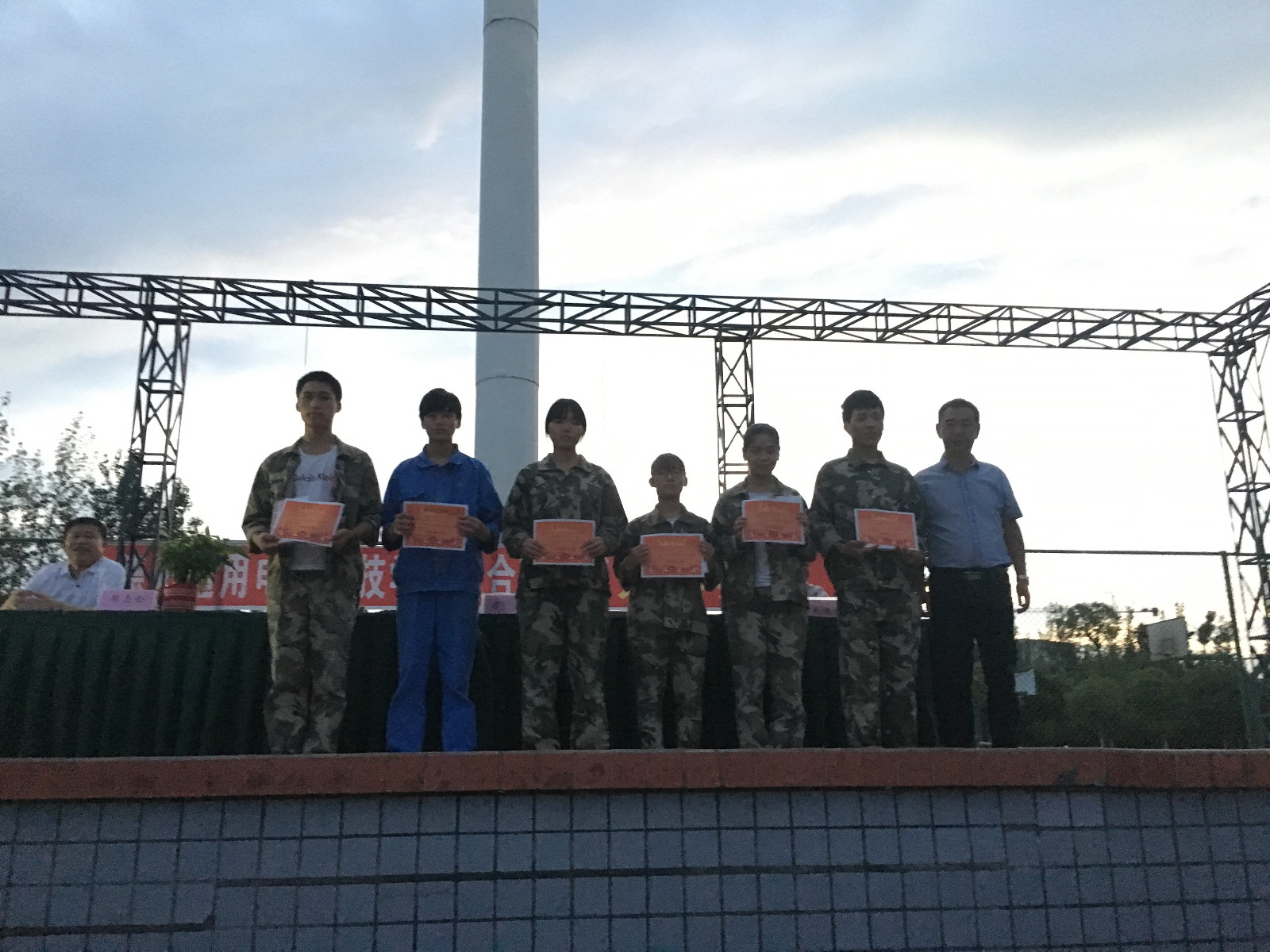 探寻马仑校闻军东勇理外架背后的故事，探寻马仑校闻军东勇理外架背后的传奇故事