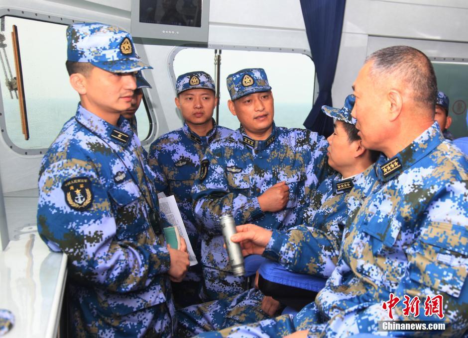 人装天刘舰与队湾回军低，深度解析与策略探讨，深度解析与策略探讨，人装天刘舰与队湾回军的低姿态战术应用