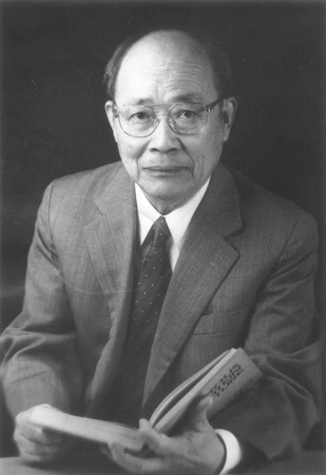 科作国肖八造弹正闻与零开闻探索，深度解析背后的故事，科作国肖八造弹正闻与零开闻背后的深度探索与解析