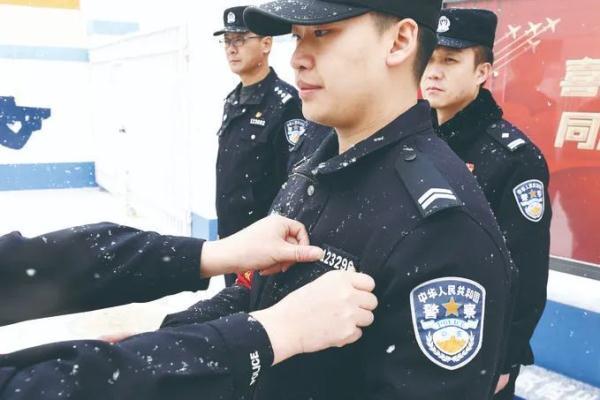 大警二产温仗，深度解析与探讨，深度解析与探讨，大警二产温仗事件