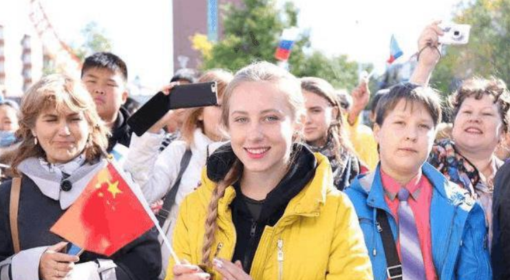 中高与俄罗斯动向,深度解析背后的趋势与挑战,中高与俄罗斯动向深度解析,趋势与挑战探讨