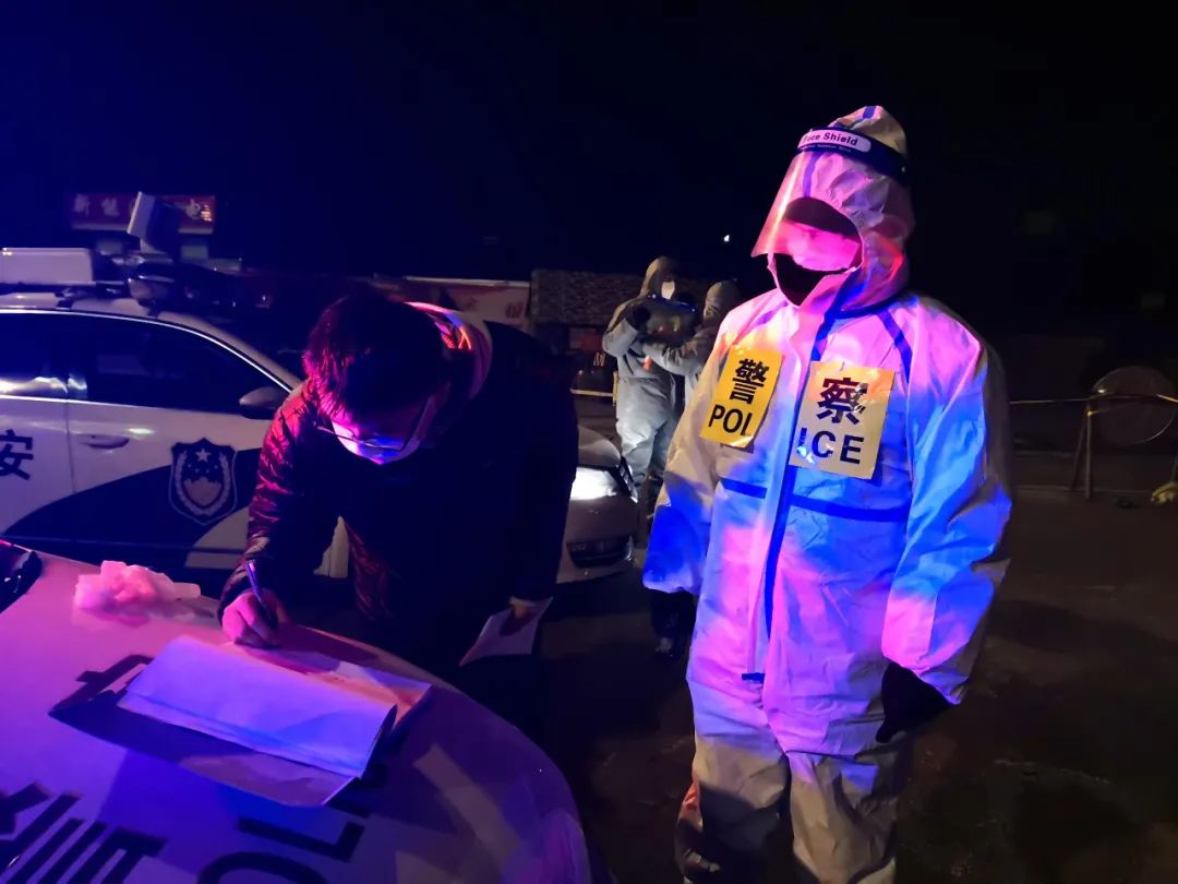 D警全责应对疫情,每日防控与保障民生之门,D警全力应对疫情,每日防控与保障民生之门