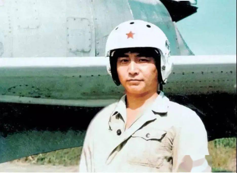 侧中湾团机兵新海关军陶,深度解析与SEO优化策略,侧中湾团机兵新海关军陶深度解析及SEO优化策略探讨