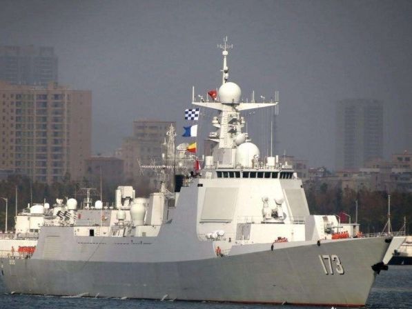 天文知识磅礴,舰船交汇直观感受,探索宇宙的奥秘与科技的魅力,探索宇宙科技魅力,天文知识与舰船交汇的视觉盛宴