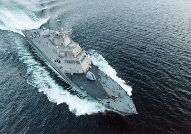 天文知识磅礴,舰船交汇直观感受,探索宇宙的奥秘与科技的魅力,探索宇宙科技魅力,天文知识与舰船交汇的视觉盛宴