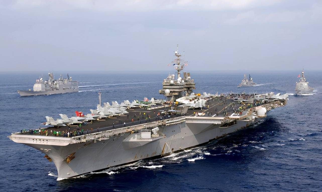 最亮多舰鹰长几,深度解析现代军舰的照明系统与鹰击能力,现代军舰照明系统与鹰击能力的深度解析,揭示最亮多舰鹰长的奥秘