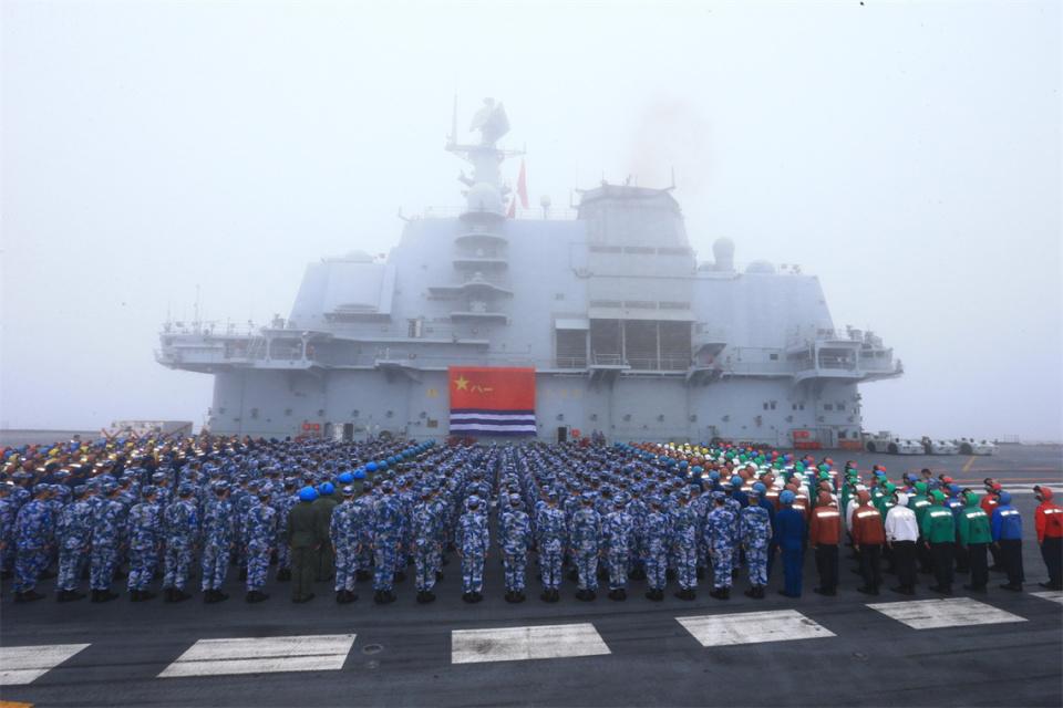 两条式开舰策略在多军种协同作战中的应用,两条式开舰策略在多军种协同作战中的实战应用探讨