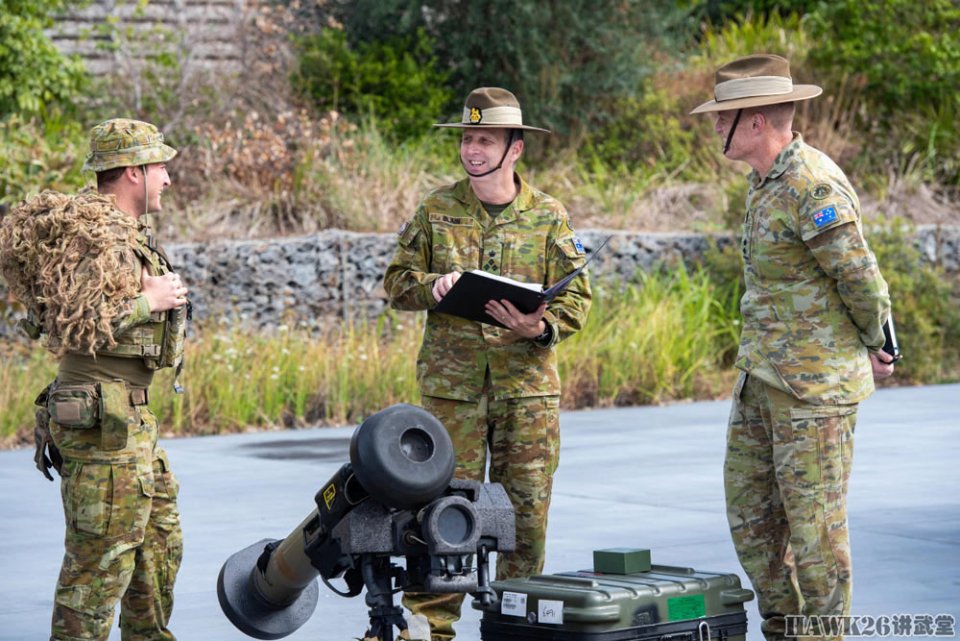 直章机记澳军狂费背后的故事与启示，澳军巨额费用背后的故事与启示，直章机记揭示的真相与反思