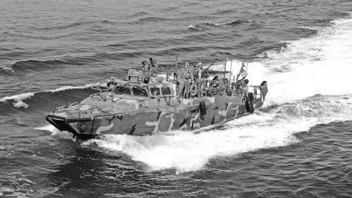 美中关系下的关键事件,五艘潜艇的清理与启示,美中关系关键事件,五艘潜艇清理背后的启示与影响