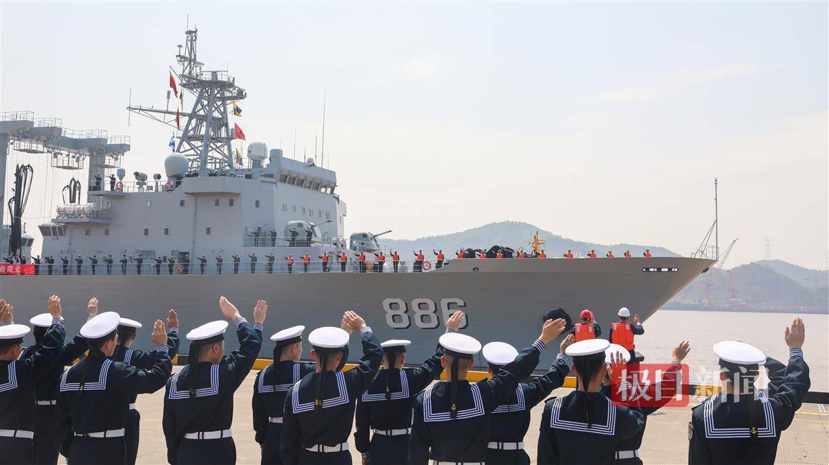 戍标军V团队成功推出五艘新型舰艇——创新与实力的展现，戍标军V团队创新实力展现，五艘新型舰艇成功推出