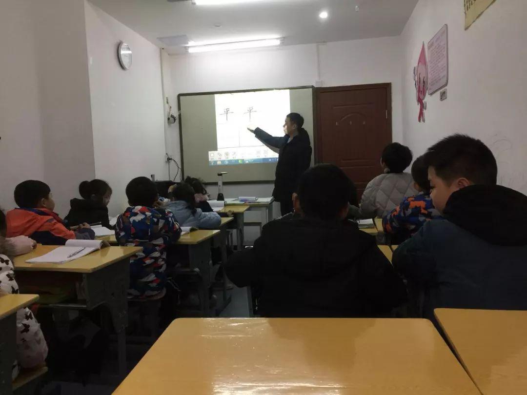 新朱结血快特山,探寻神秘之地与独特魅力,探寻新朱结血快特山的神秘与独特魅力